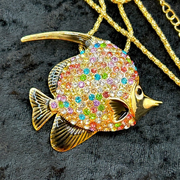 Betsey Johnson Rainbow Fish Rhinestone Pendant Necklace - Picture 1 of 5